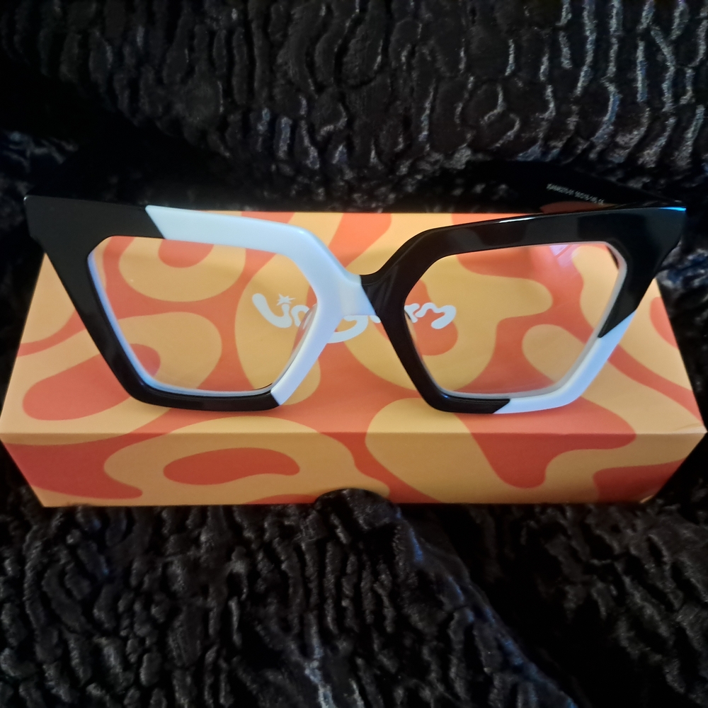 Two-Tone Black & White Geometric Cat-Eye Women's Glasses
